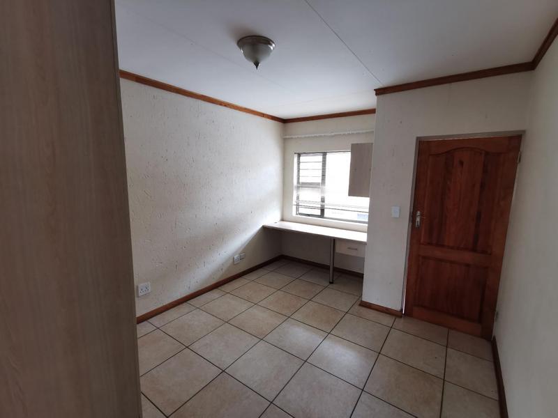 To Let 2 Bedroom Property for Rent in Die Bult North West